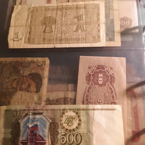Currency - Picture 16 of 16